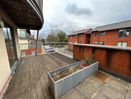 2 bedroom flat to rent - Photo 3