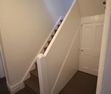 3 bedroom end of terrace house to rent - Photo 1