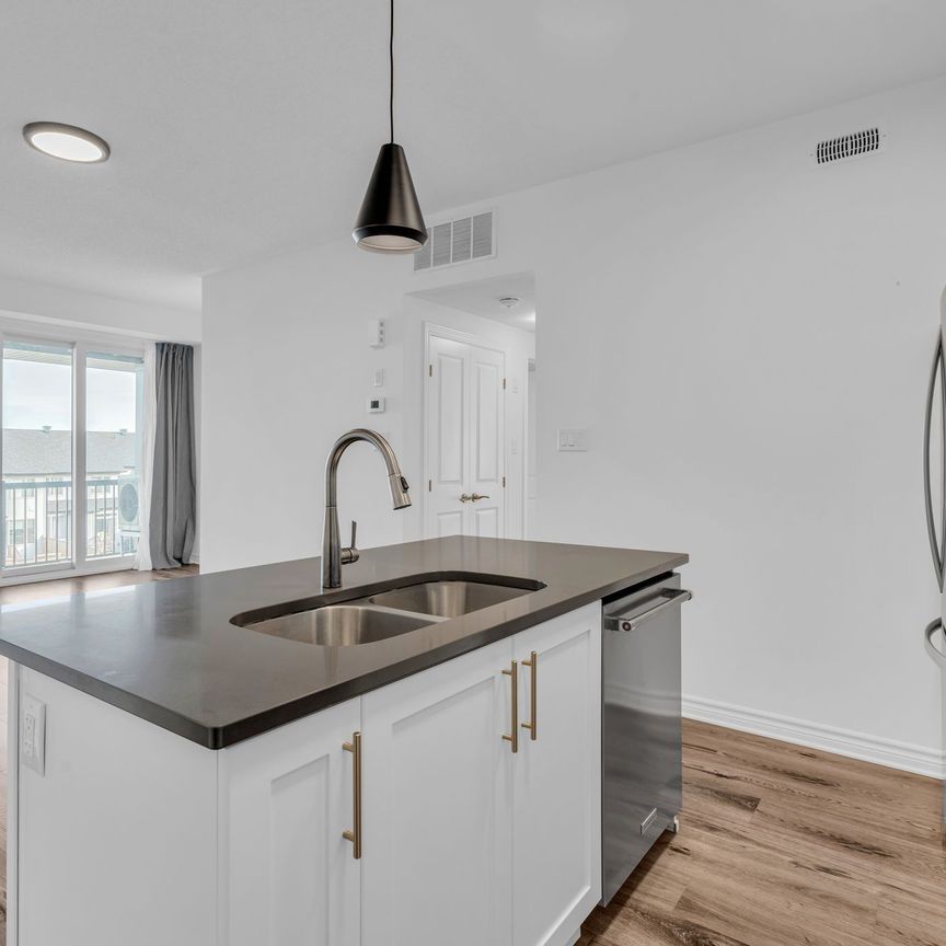 For Lease - 40 Jaguar Private Unit# C, Kanata, Ontario - Photo 1