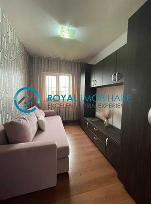 Royal Imobiliare Inchiriere apartament 3 camere zona Paltinis - Fotografie 1