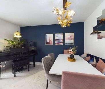 Albert Close, Spencers Wood, Reading, Berkshire, RG7 - Photo 3