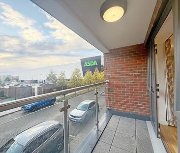 2 bedroom flat to rent - Photo 3