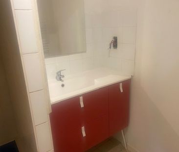 Location Appartement 1 pièce 25m² MONTREVEL EN BRESSE 01340 - Photo 2
