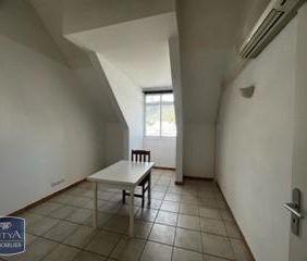 Location Appartement 3 pièces 77m² ST DENIS 97400 - Photo 2