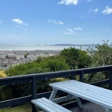 8 bedroom terraced house to rent - Photo 1