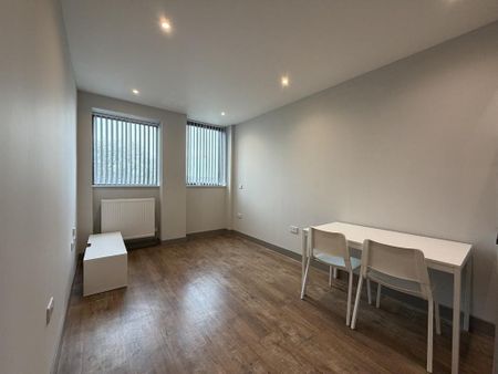 1 bedroom flat to rent - Photo 4
