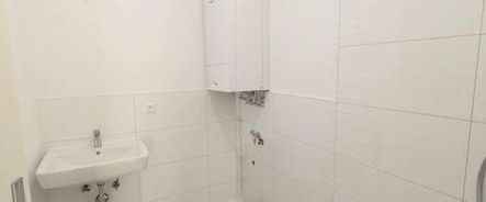 Helle 3-Zimmer Wohnung mit Balkon und zwei Parkplätzen in S-West - Foto 1