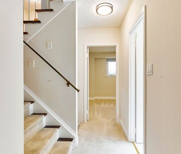 For Lease - 1260 Ilona Park Road, Pickering, Ontario - Photo 3