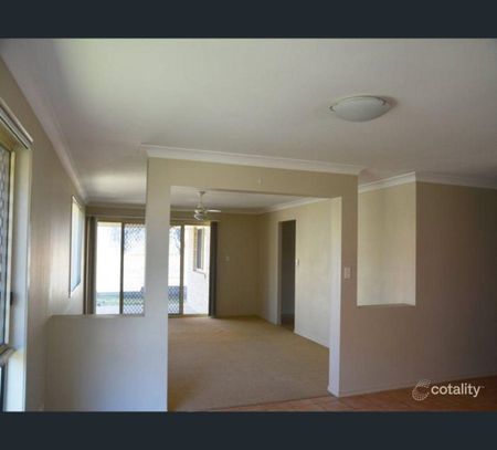 47 Hawthrone Street, Forest Lake, Qld 4078 - Photo 4