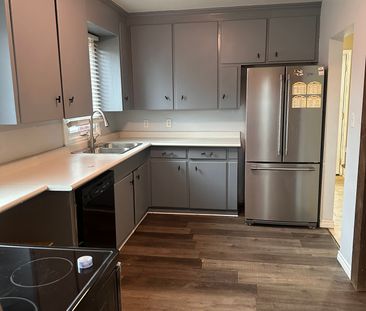 For Lease - 1418 Wilson Road, Oshawa, Ontario - Photo 4