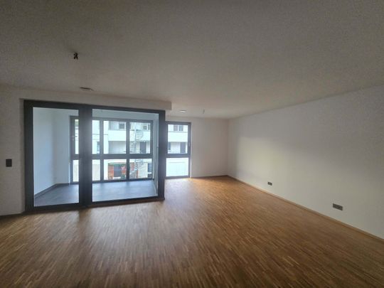 Hier lässt es sich Wohnen - Südseite in zweiter Reihe, Wintergarten und Einbauküche wartet auf Sie! - Photo 1