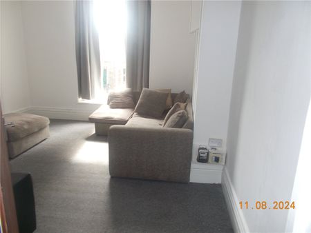 Student Properties to Let - Photo 2