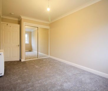 1 bedroom retirement property to rent - Photo 4