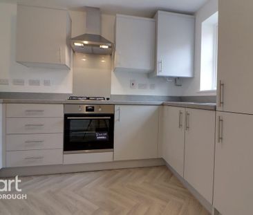 2 bedroom semi-detached house to rent - Photo 6
