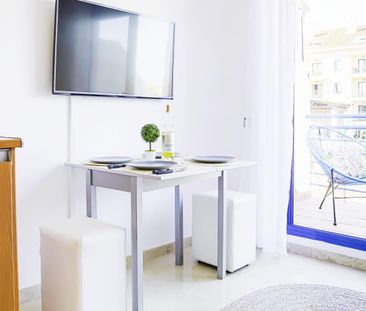 Atico en alquiler en Cortijo de Torrequebrada, Benalmadena - Photo 3