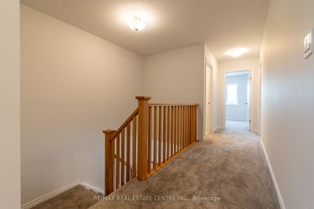 Townhouse For Lease | X8130292 - Photo 2