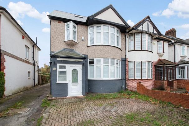 4 bedroom semi-detached house to rent - Photo 1