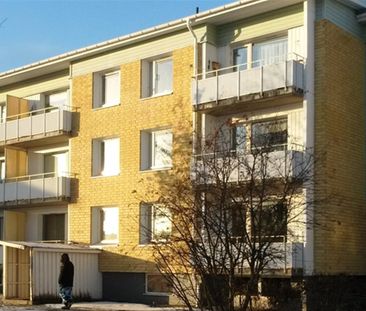 Revärgatan 2 - Foto 1