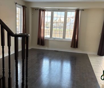 For Lease - 15 Kawana Road, Brampton, Ontario - Photo 1