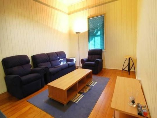 Three Bedroom Queenslander in East Brisbane - Photo 1