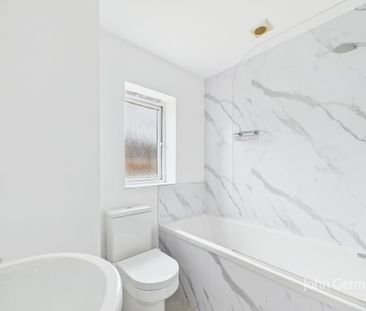 3 bedroom semi-detached to let - Photo 6