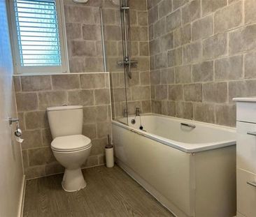 2 bedroom maisonette to rent - Photo 4