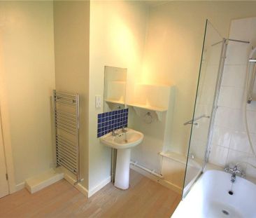 2 bedroom end of terrace house to rent - Photo 6