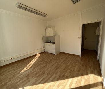 Location Appartement 2 pièces 29m² RODEZ 12000 - Photo 3