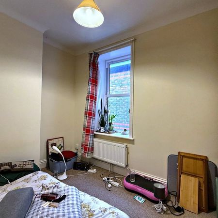 Broadwater Road, WORTHING - Photo 3