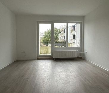 Hübsche 3-Zi.-Whg. mit modernem Bad und Balkon, frei ab sofort - Foto 1