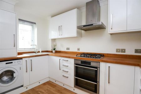 2 bedroom flat to rent - Photo 5