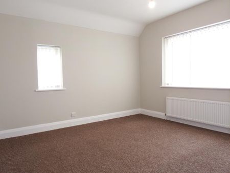 3 bedroom detached house to rent - Photo 4