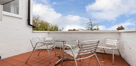 Stunning modern split level 3 bed with a private roof terrace in camden square - Photo 5