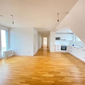 Großzügige Familienwohnung mit Dachterrasse im Herzen von Stammersdorf - Photo 1