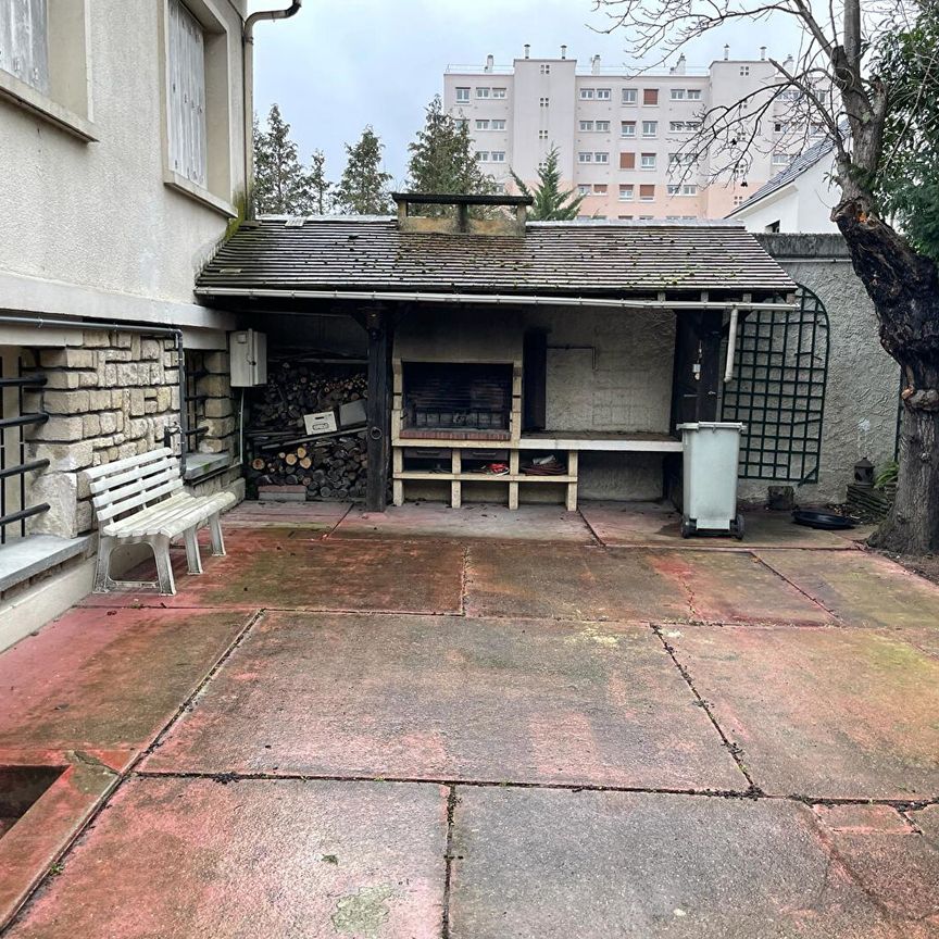 MAISON - SARTROUVILLE, - Photo 1