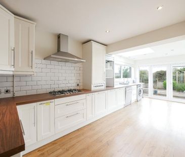 3 bedroom detached house to rent - Photo 6