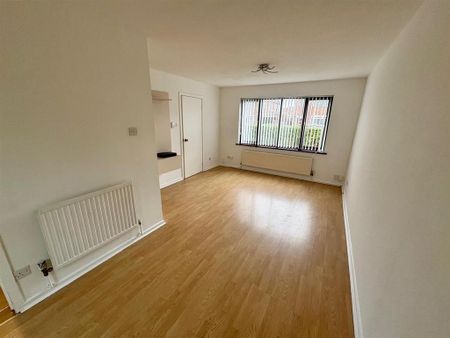 3 bedroom semi-detached house to rent - Photo 3