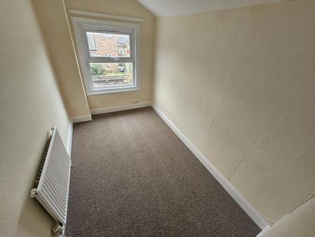 3 bedroom terraced house to rent - Photo 4