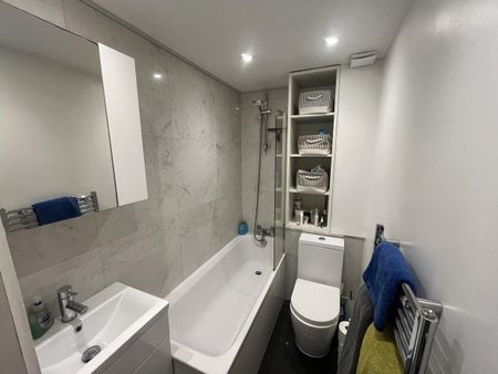 1 Bed Flat, Kings Avenue, SW4 - Photo 3