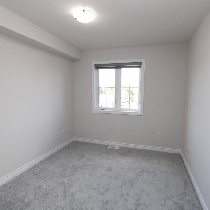 677 Park Rd N #131- Lease - Photo 1