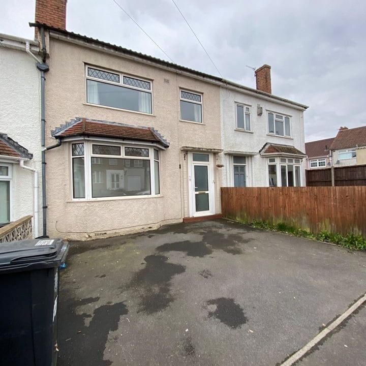 3 Bed Terraced House, Kennard Road, BS15 - Photo 1