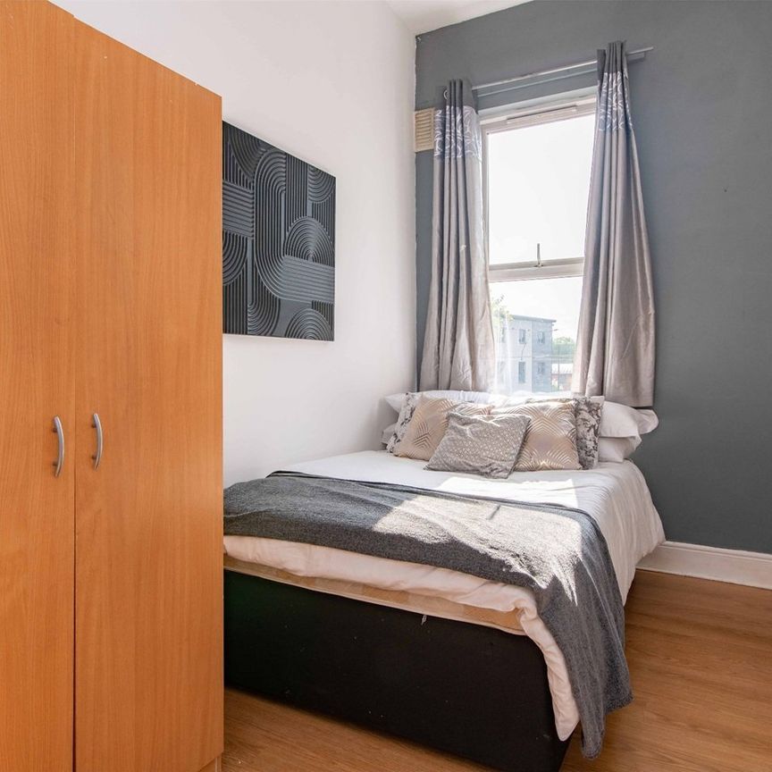 Room in a Shared House, Noel Street, NG7 - Photo 1