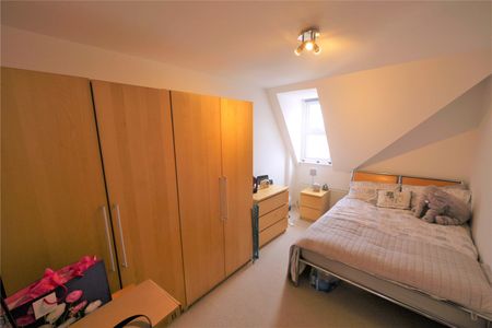 2 bedroom apartment to rent - Photo 3
