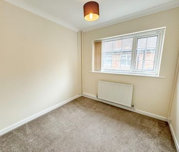 3 bedroom Bungalow To Let - Photo 6