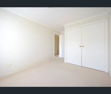 Prime location close to top schools - Photo 1