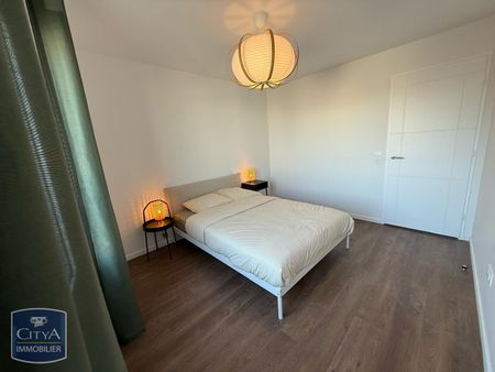 Location Appartement 2 pièces 50m² LA COURNEUVE 93120 - Photo 2