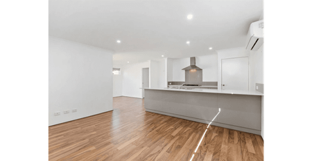 Modern Low maintenance living in the Avenue Estate Hilbert. - Photo 5