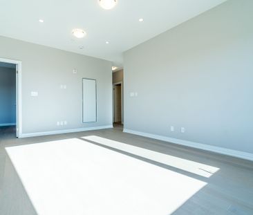 For Lease - 3265 Carding Mill Trail Unit# 421, Oakville, Ontario - Photo 1