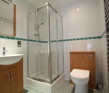 2 bedroom flat to rent - Photo 6