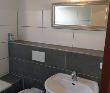 Helle 3-Zimmer-Wohnung mit Balkon in DU-Großenbaum - Photo 2